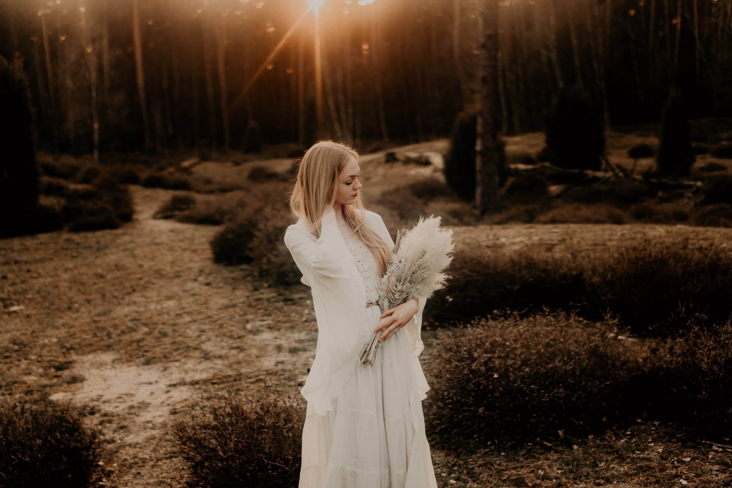 Bohoportraitshooting Bohoshooting Shootingkleider Boho Porträtshooting Freundinnenshooting Hochzeitsfotograf Münster Hochzeitsfotograf Osnabrück Hochzeitsfotograf Ibbenbüren Sunsetshooting